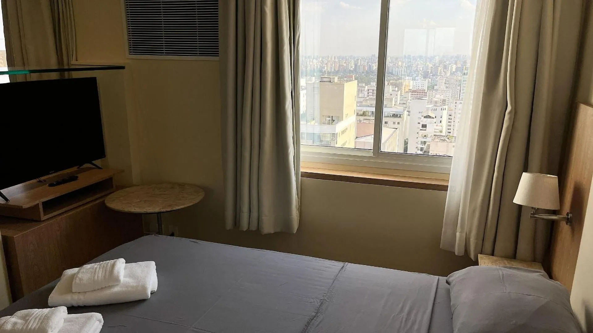 Elegant Flat Internacional Plaza-Garagem E Piscina Hotel Sao Paulo